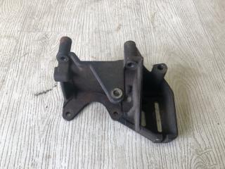 Кронштейн насоса ГУР MITSUBISHI CARISMA 95-04 1.8 GDI