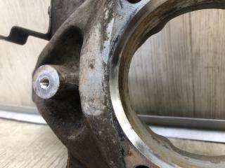 Кулак поворотный передний левый GRAND CARAVAN 08-