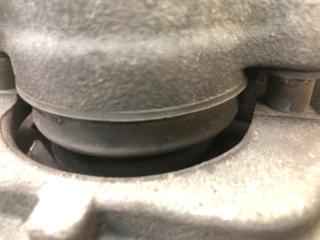 Суппорт тормозной передний левый TIGUAN 08-17 2011 5N 2.0 CCTA