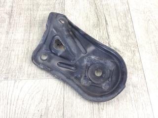 Крепление балки подвески заднее правое CAMRY 30 02-06