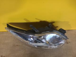 Фара правая AURIS 06-12