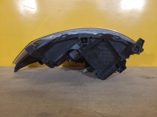 Фара правая AURIS 06-12