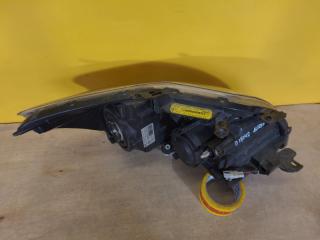 Фара левая AURIS 06-12