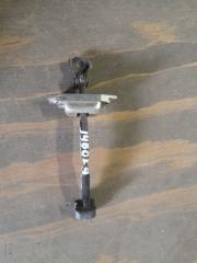 Ограничитель двери задний правый CAMRY 40 06-11