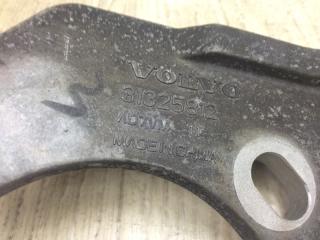 Кронштейн редуктора VOLVO XC90 15-19 Внедорожник B4204T27