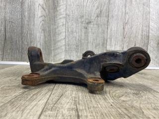 Цапфа задняя правая INFINITI FX S50 03-08