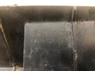 Дефлектор радиатора левый CIVIC 4D 06-11 FD