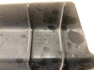 Дефлектор радиатора правый CIVIC 4D 06-11 FD