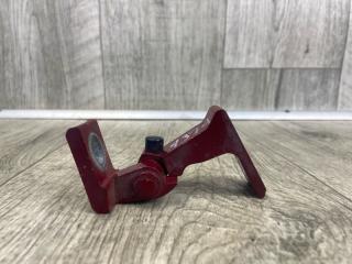 Петля двери передняя правая JETTA USA 10-17