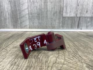 Петля двери нижняя задняя правая JETTA USA 10-17