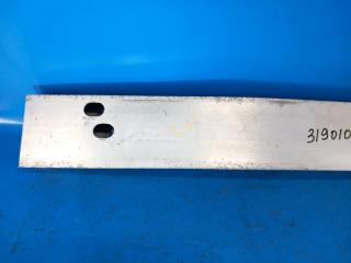 Усилитель заднего бампера PRIUS - 30 09-17 2010 ZVW30