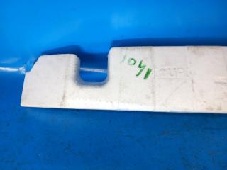 Наполнитель бампера передний PRIUS - 30 09-17 2010 ZVW30