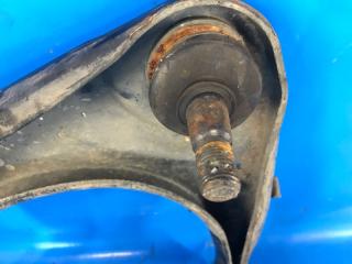 Рычаг передней подвески верхний левый TOYOTA TUNDRA 07-13 4.0 1GRFE