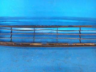 Решетка переднего бампера TOYOTA PRIUS 16- XW50