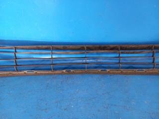 Решетка переднего бампера PRIUS 16- 2017 XW50