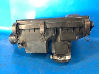 Корпус воздушного фильтра PRIUS - 20 03-11 2006 1NZ-FXE 1.5L