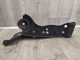 Крепление балки подвески правое G25/G35/G37/Q40 06-14