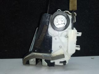 Замок двери задний левый TOYOTA PRIUS - 30 09-17 1.8 2ZRFXE