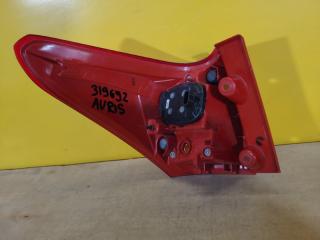 Фонарь наружный правый AURIS 13-18