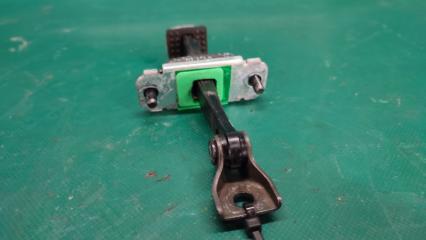 Ограничитель двери передний правый ELANTRA AD 16- 2019 2.0 G4NH