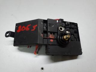 Блок предохранителей салон MERCEDES E-CLASS W211 02-09 W211 M272964 3.5