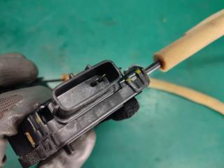 Замок двери задний правый X-TRAIL/ROGUE T32 13-20 2017 2.5 QR25DE