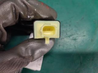 Датчик удара передний правый RAV4 13-19 2016 2.5 2ARFE