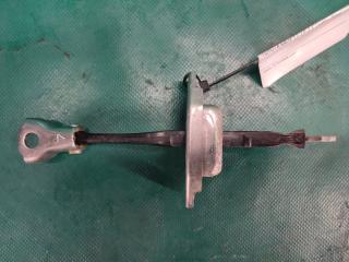 Ограничитель двери задний левый TOYOTA RAV4 13-19 2016 Б/У Ограничитель двери задний левый TOYOTA RAV4 13-19 2016