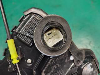 Замок двери передний правый VENZA 09-16