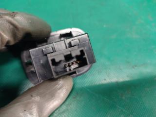 Кнопка закрывания крышки багажника X-TRAIL/ROGUE T32 13-20 2017 2.5 QR25DE