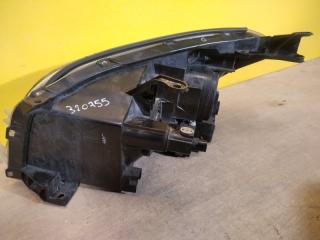 Фара правая RAV4 05-12