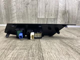 Кнопка стеклоподъемника передняя правая RAV4 13-19 2016 2.5 2ARFE