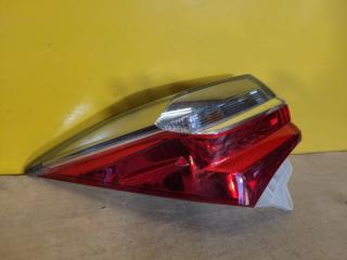Фонарь наружный левый COROLLA E170 13-19