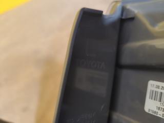 Фонарь наружный левый COROLLA E170 13-19