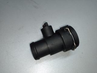 Фланец системы охлаждения Q5 08-16 2015 8R CPMB 2.0 TFSI