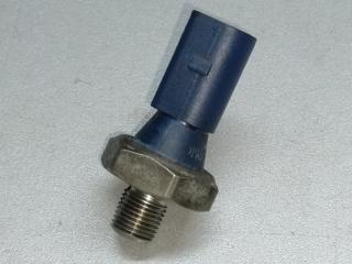 Датчик давления масла ДВС AUDI Q5 08-16 2015 Б/У Датчик давления масла ДВС AUDI Q5 08-16 2015