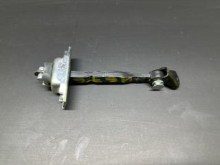 Ограничитель двери передний правый ES300 ES330 01-06 2006 XV30 3.3 3MZFE