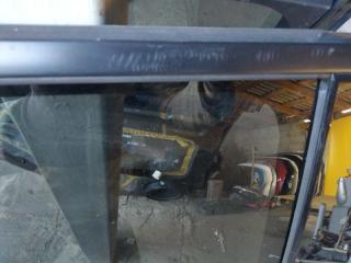 Дверь задняя правая LEAF 18-