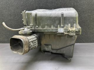 Корпус воздушного фильтра LEXUS ES300 ES330 01-06 2006