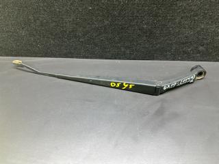 Поводок стеклоочистителя передний правый LEXUS GX470 02-09 2003