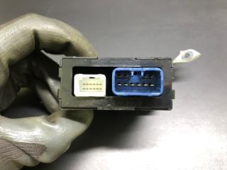 Блок управления стеклоочистителем LEXUS GX470 02-09 UZJ120L 4.7 2UZFE