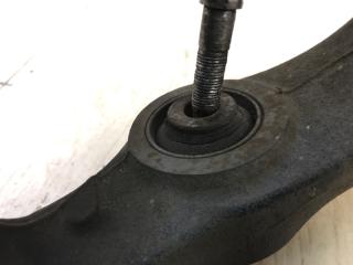 Рычаг передней подвески нижний правый ACCORD CU8 / TSX 08-14 2012 2.4L