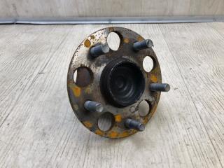 Ступица задняя TOYOTA CAMRY 70 17- Б/У Ступица задняя TOYOTA CAMRY 70 17-