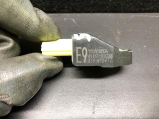 Датчик удара задний TOYOTA PRIUS C/AQUA 11-14 NHP10L 1NZ-FXE 1.5L