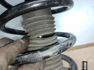 Амортизатор передний правый NISSAN NV200 USA 13-