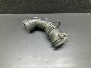 Патрубок воздушного фильтра TOYOTA PRIUS C/AQUA 11-14 NHP10L 1NZ-FXE 1.5L