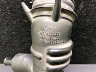 Патрубок воздушного фильтра PRIUS C/AQUA 11-14 2013 NHP10L 1NZ-FXE 1.5L