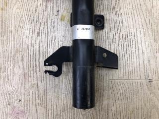 Амортизатор передний левый CHEROKEE 14- 2016 2.4 ED8