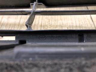 Решетка переднего бампера RAV4 13-19 2016 2.5 2ARFE