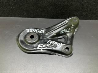 Крепление балки подвески заднее правое LEXUS ES300 ES330 01-06 2005